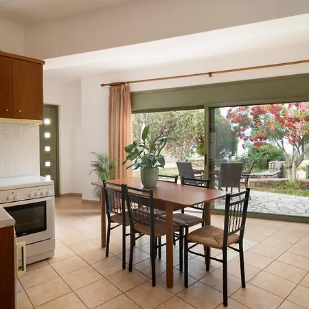 Luisa Exclusive Residences 모넴바시아