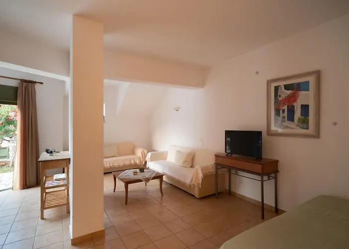 Luisa Exclusive Residences * Монемвазия